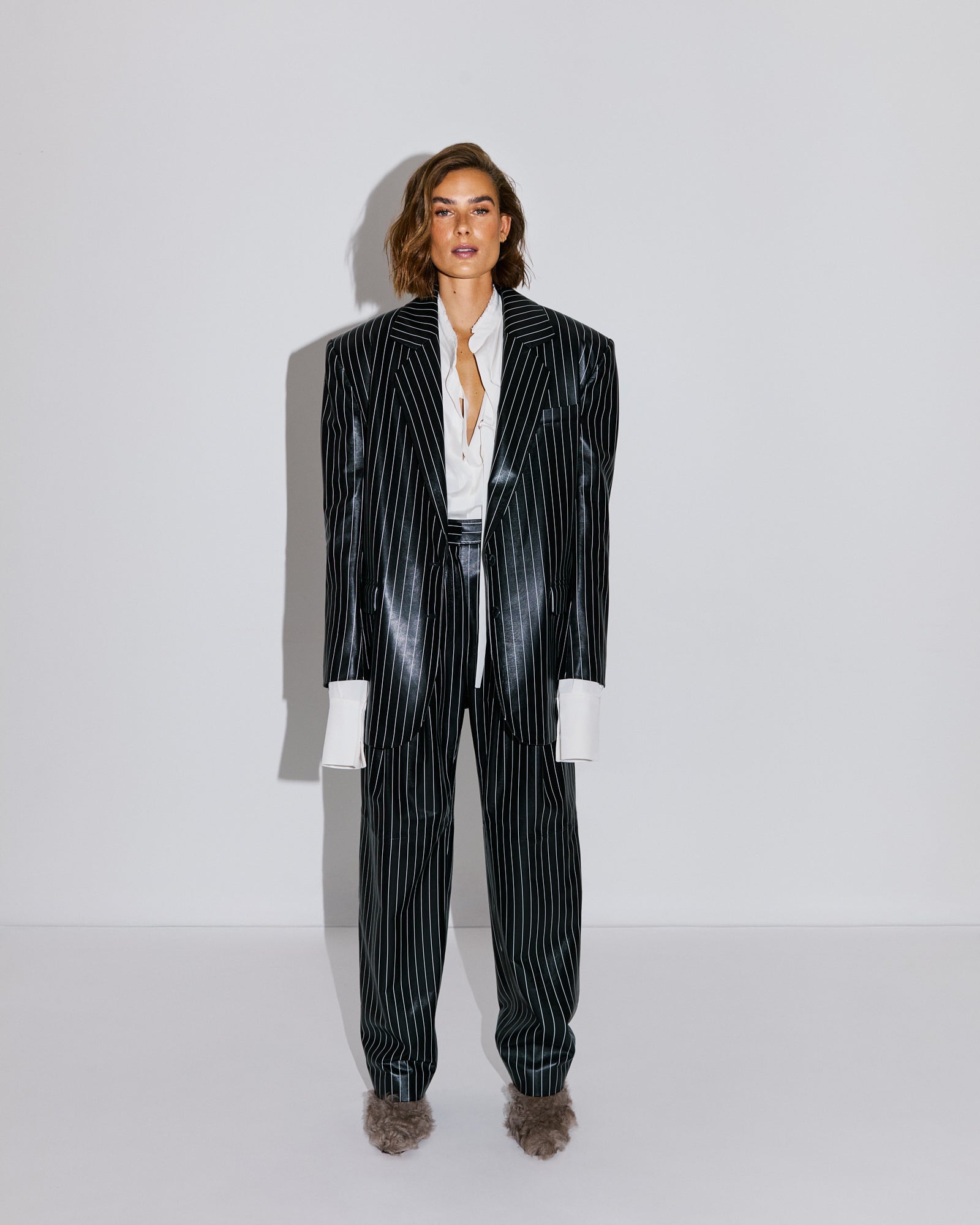 OVERSIZED LEATHER JACKET