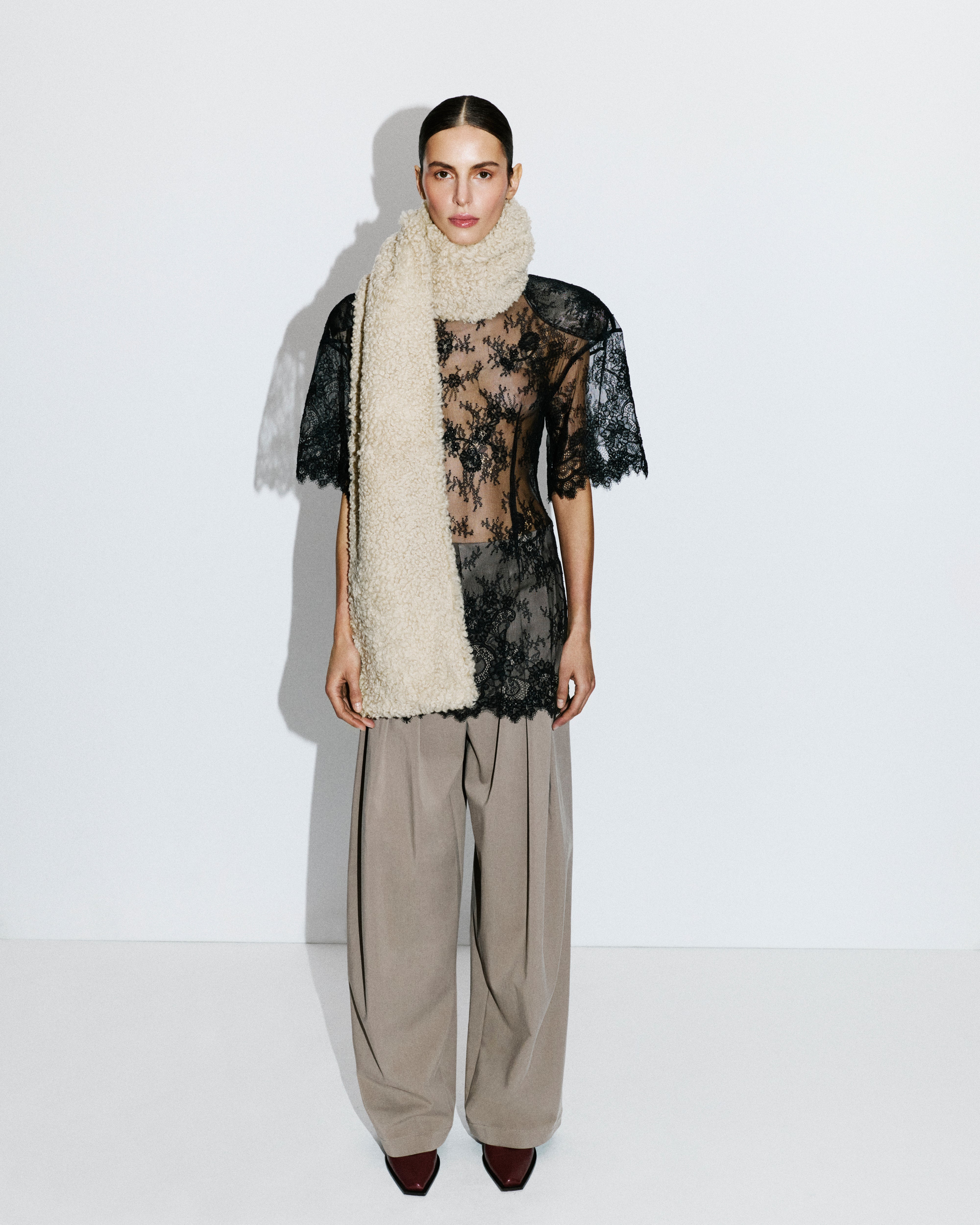 SHEARLING SCARF