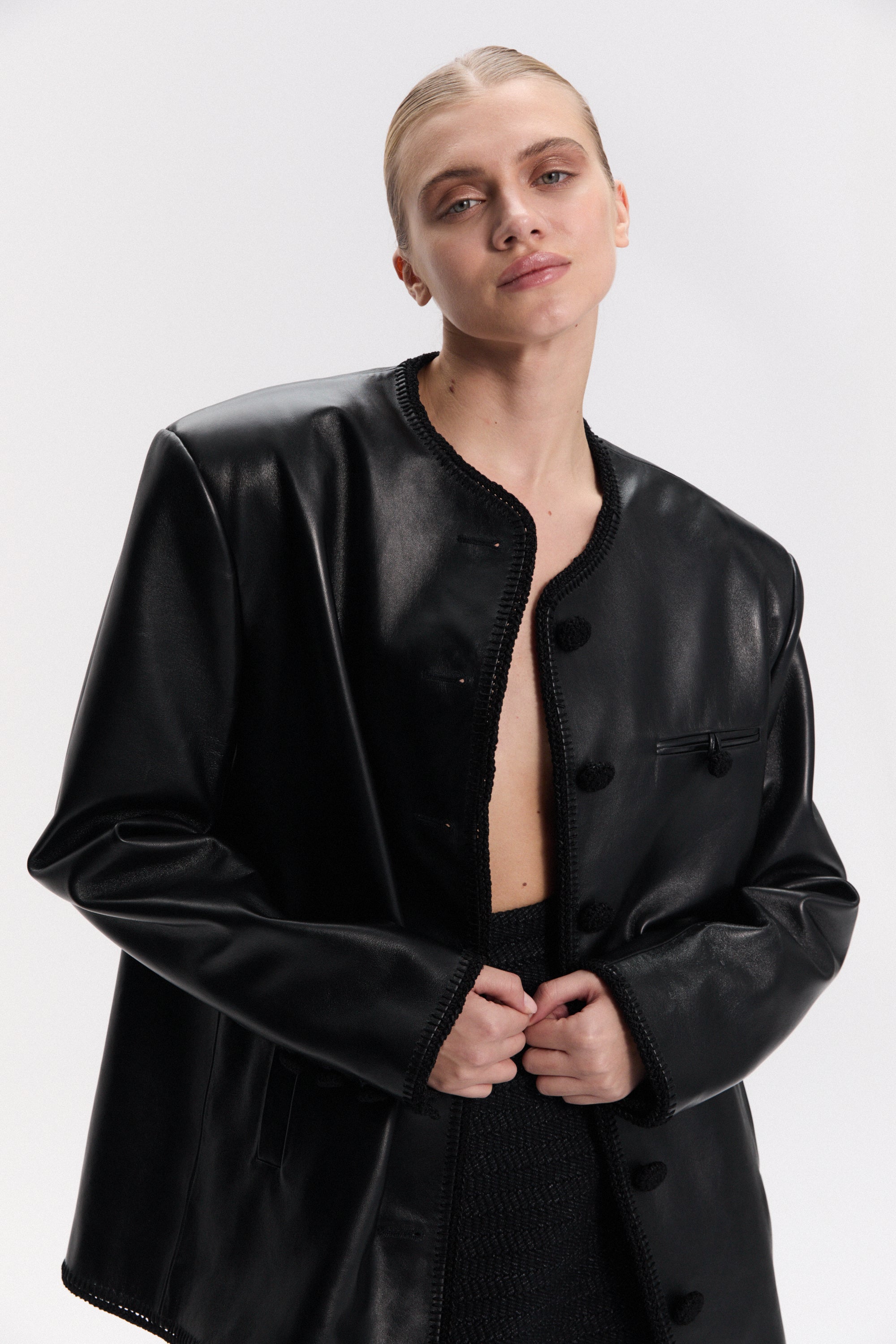 DARA JACKET IN LEATHER