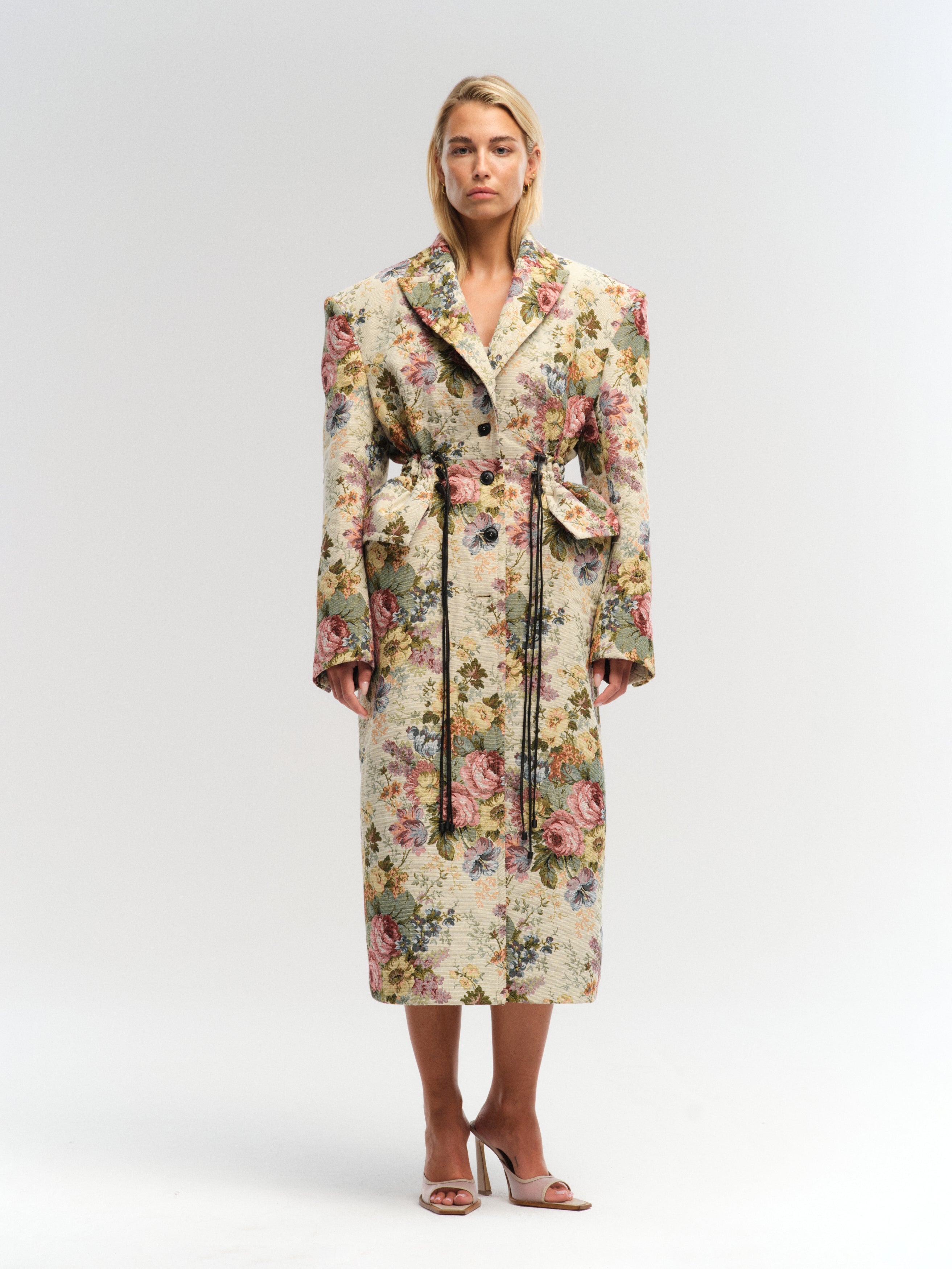ANDROMEDA COAT IN JACQUEARD