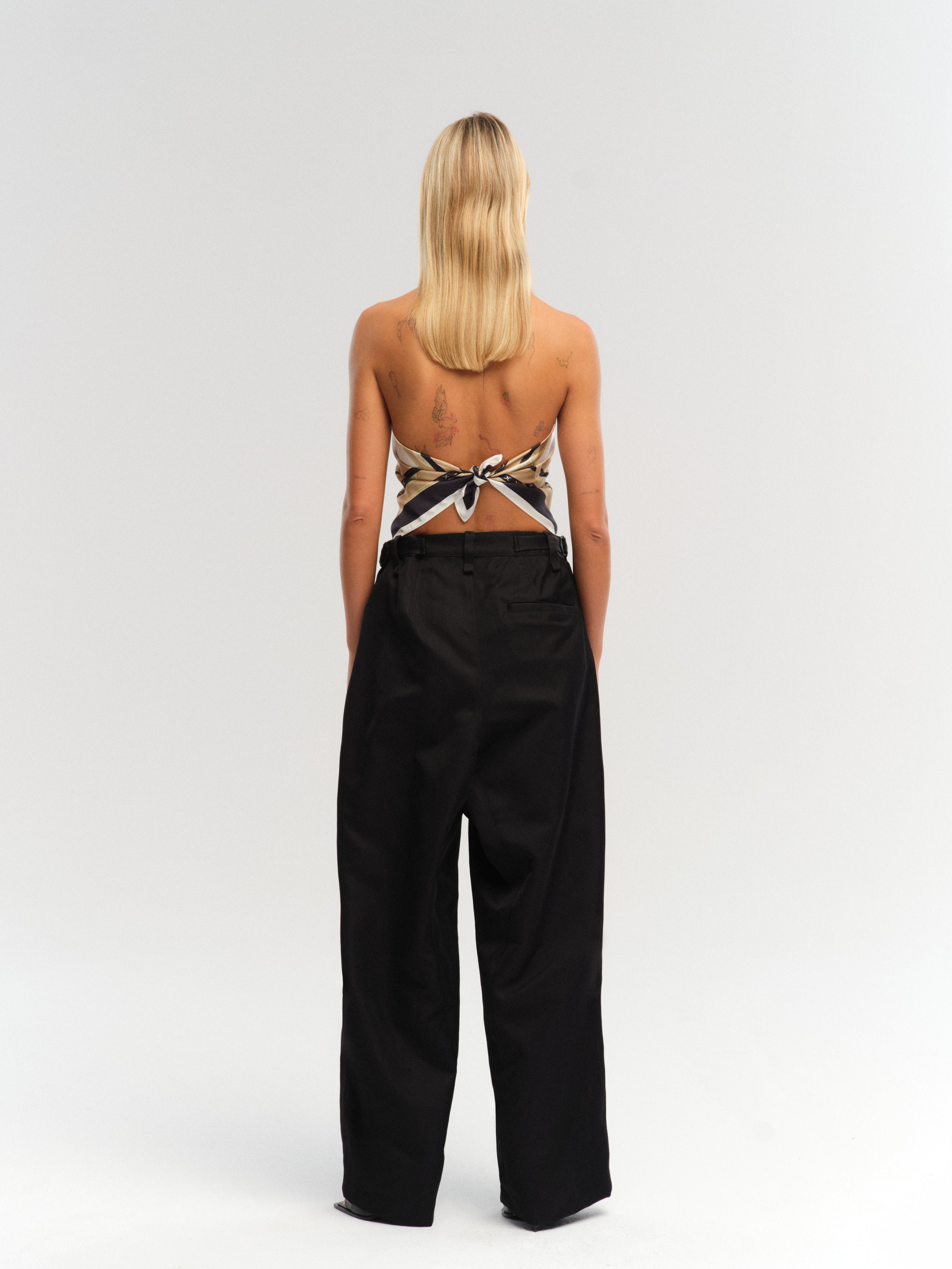 MELFI PANTS IN BLACK
