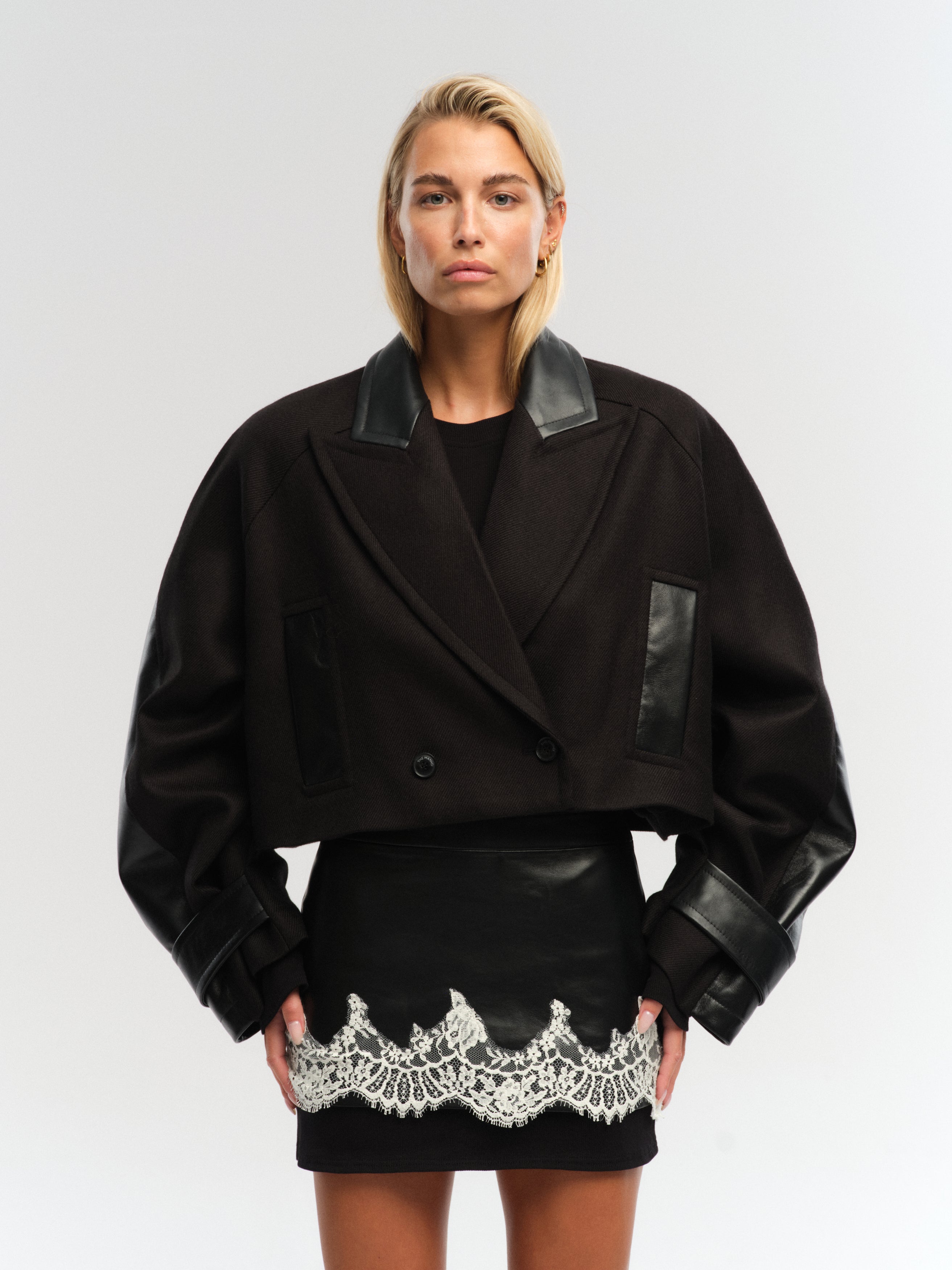 LAMIA JACKET IN BLACK