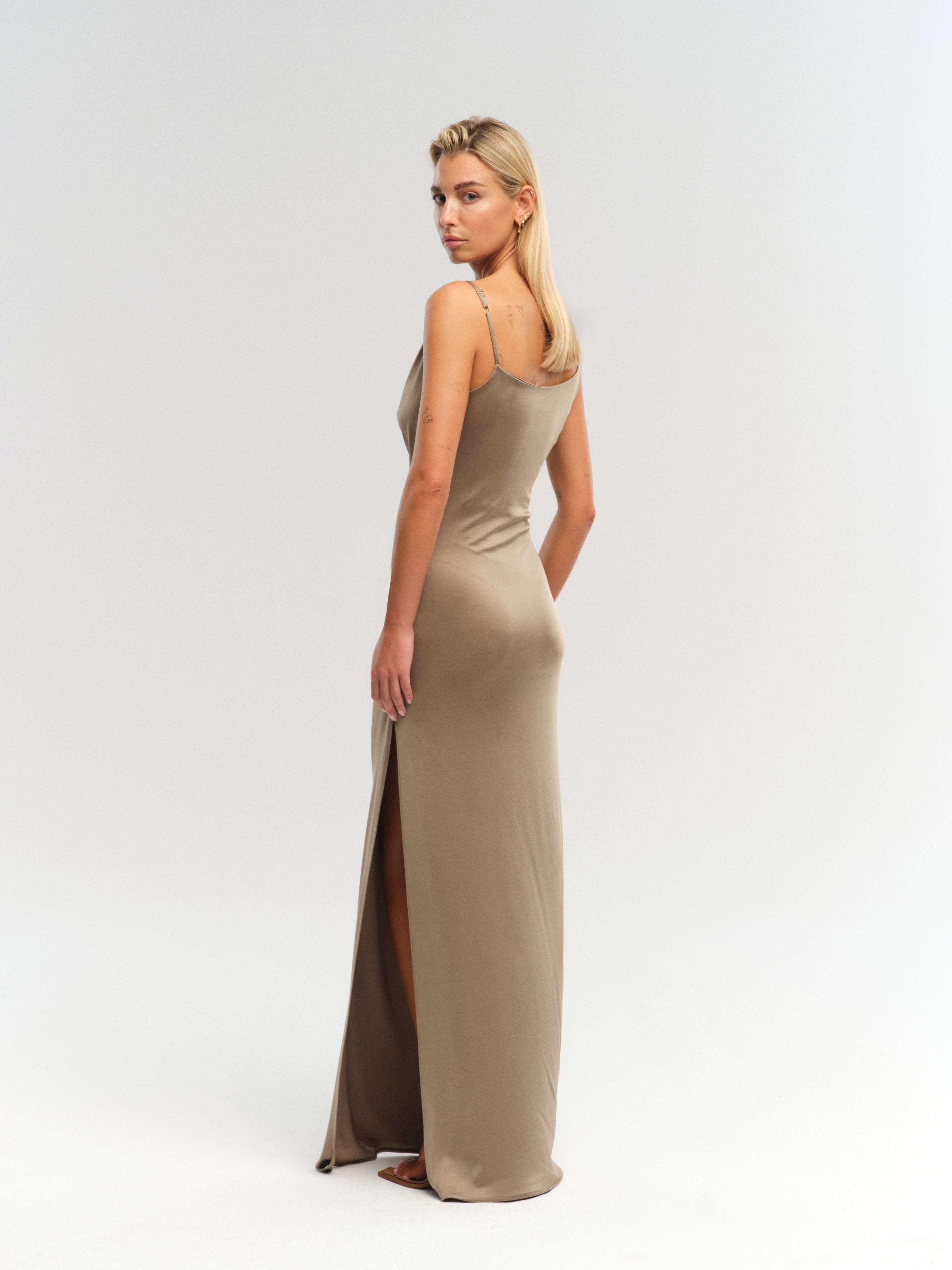 UPPSALA IN TAUPE