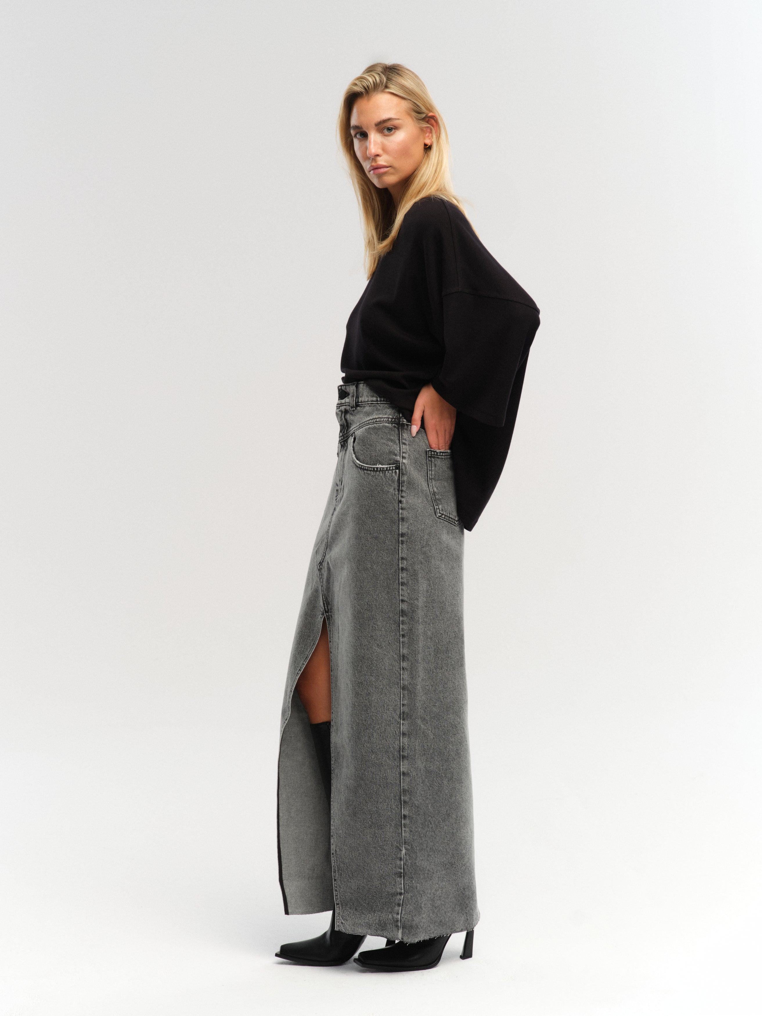 ALUTA SKIRT IN GREY