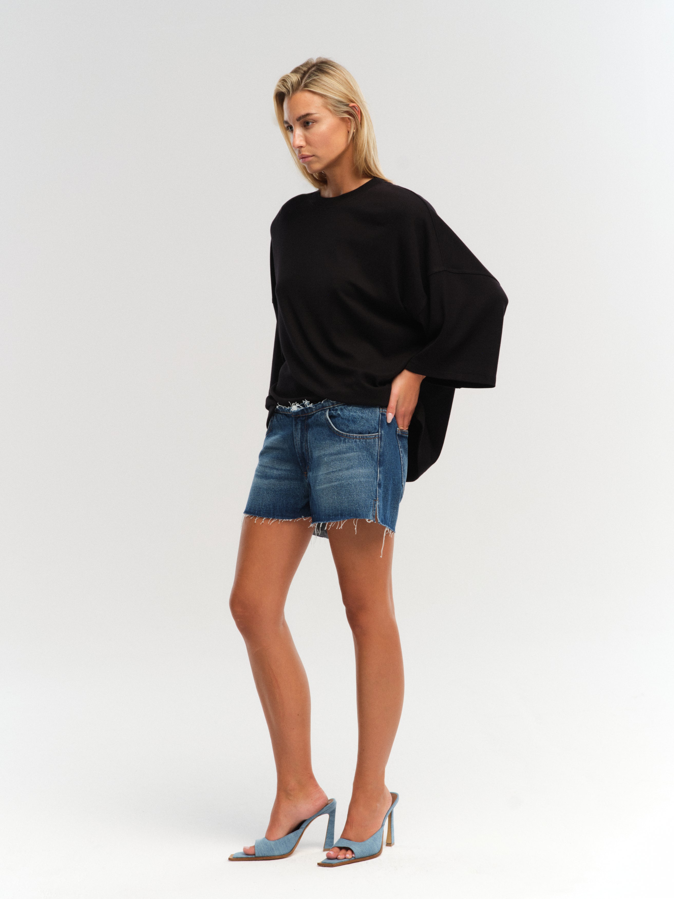 ATELLA SHORTS