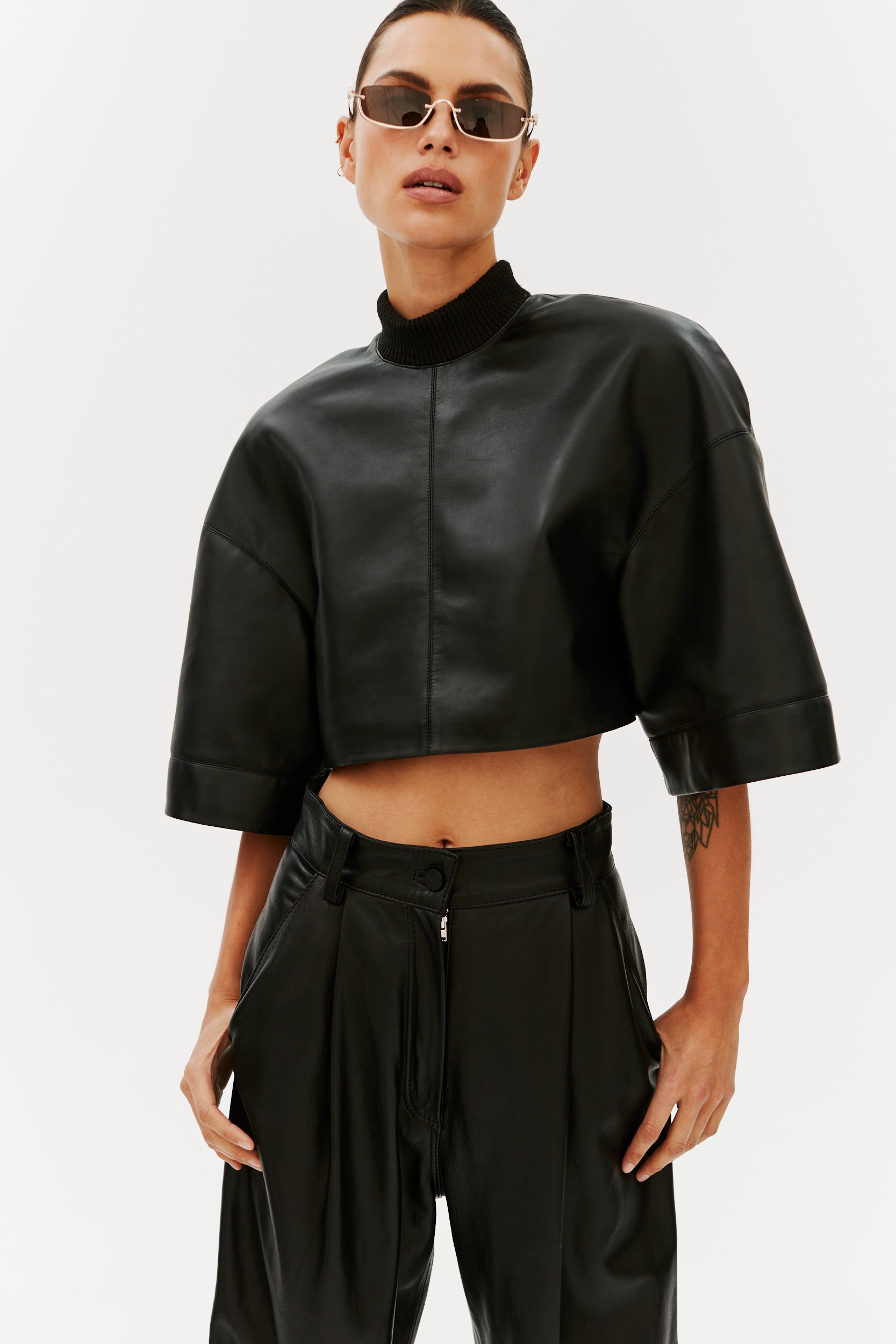OLENNA CROPTOP IN LEATHER