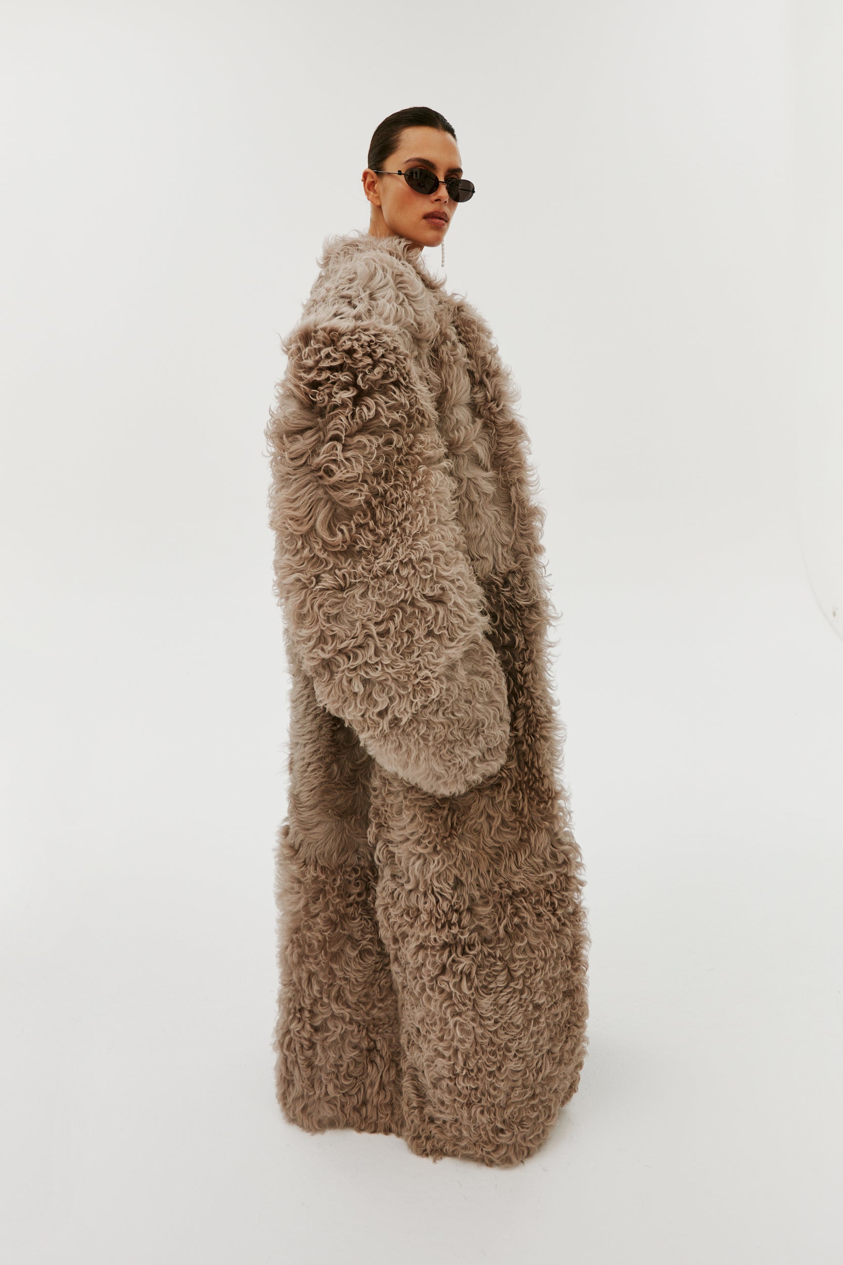 GENOA MAXI FUR COAT IN GREY