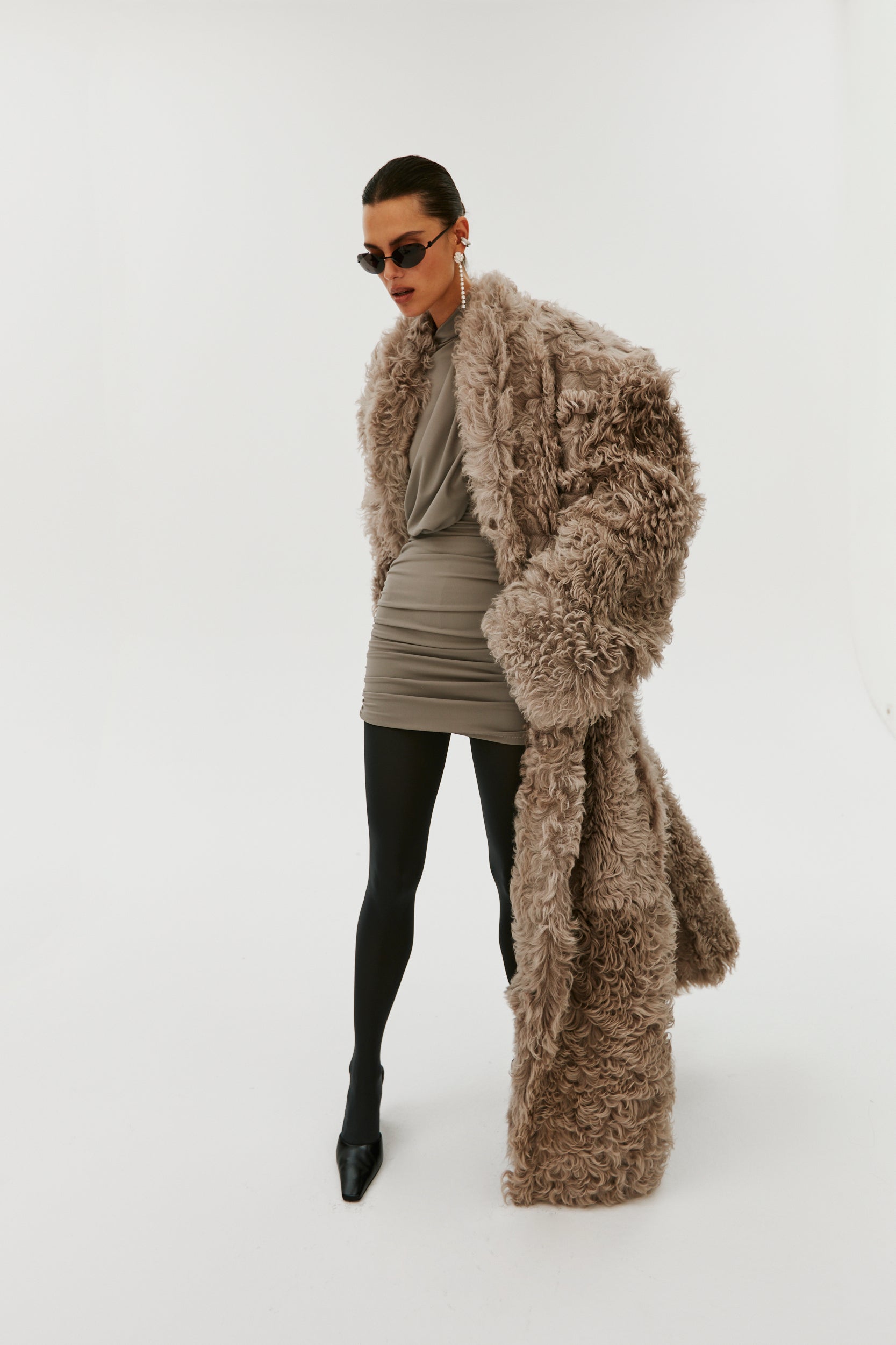 GENOA MAXI FUR COAT IN GREY
