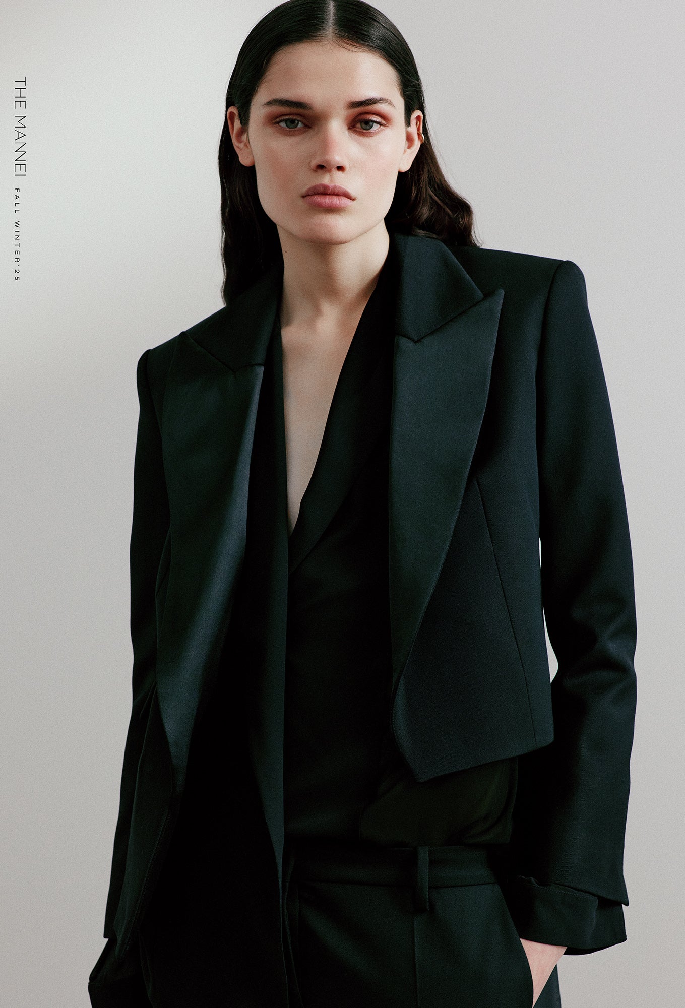 AW25096