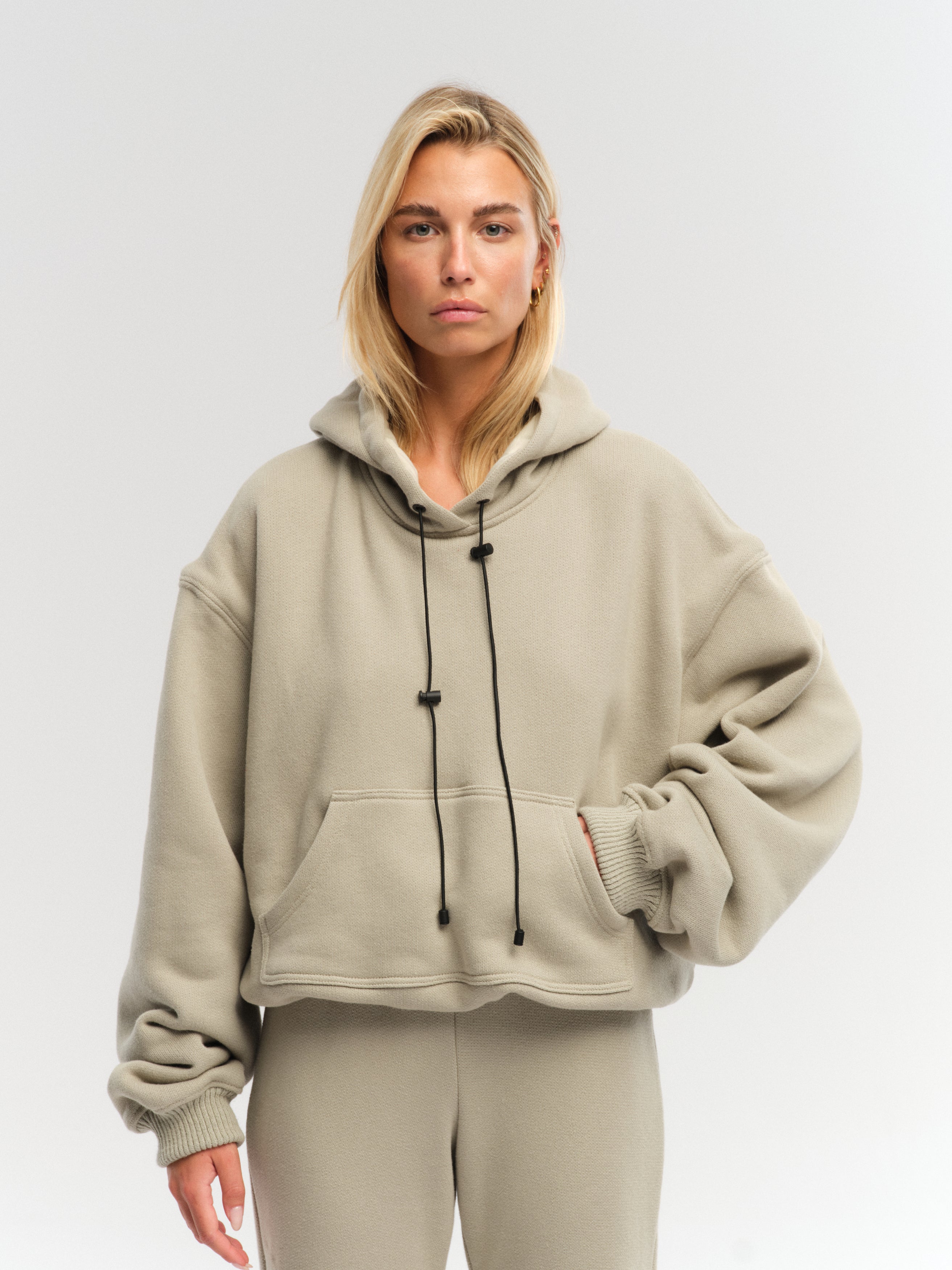 DERVIS HOODIE IN BEIGE