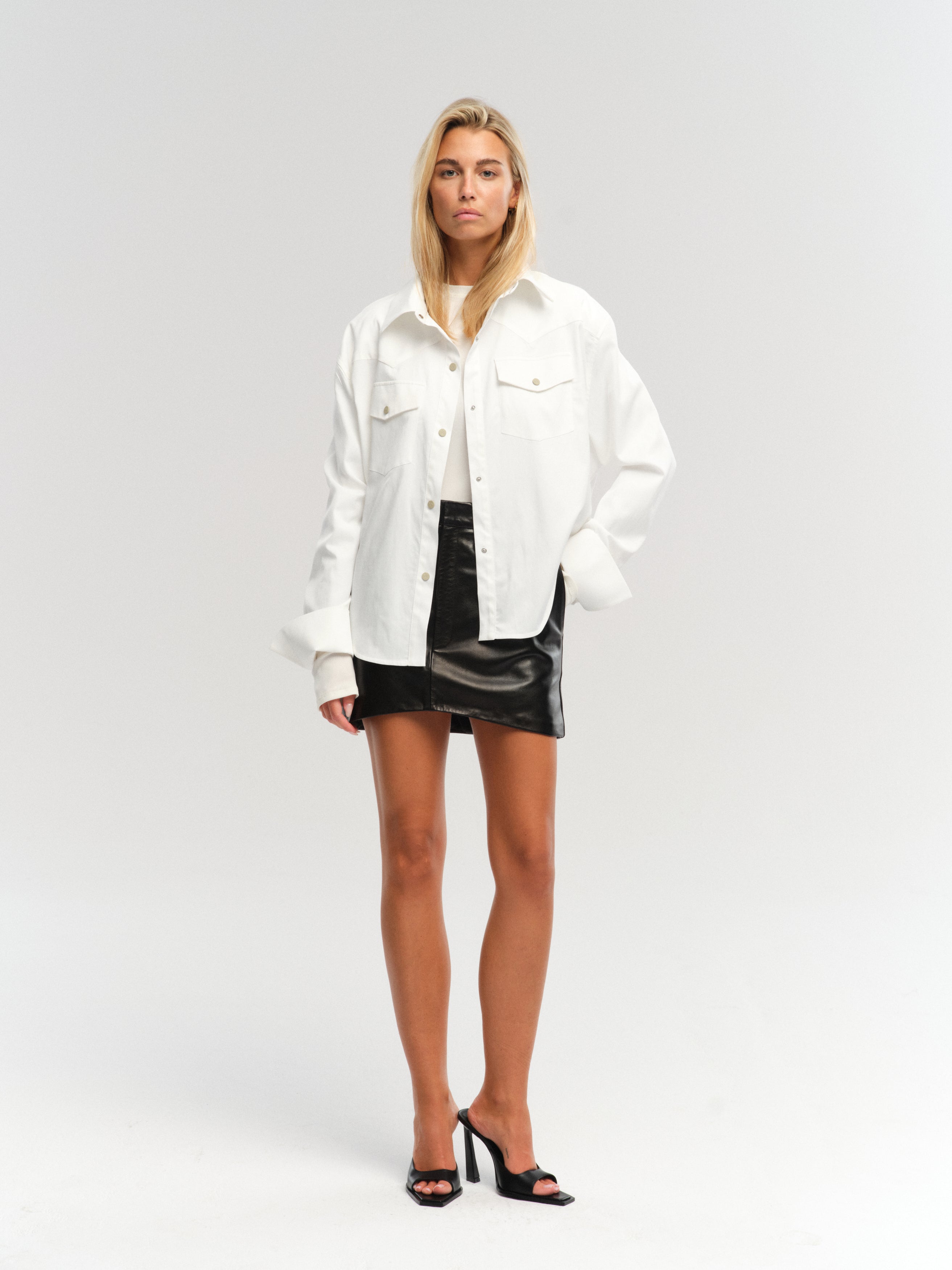 ERSKINE IN WHITE COTTON