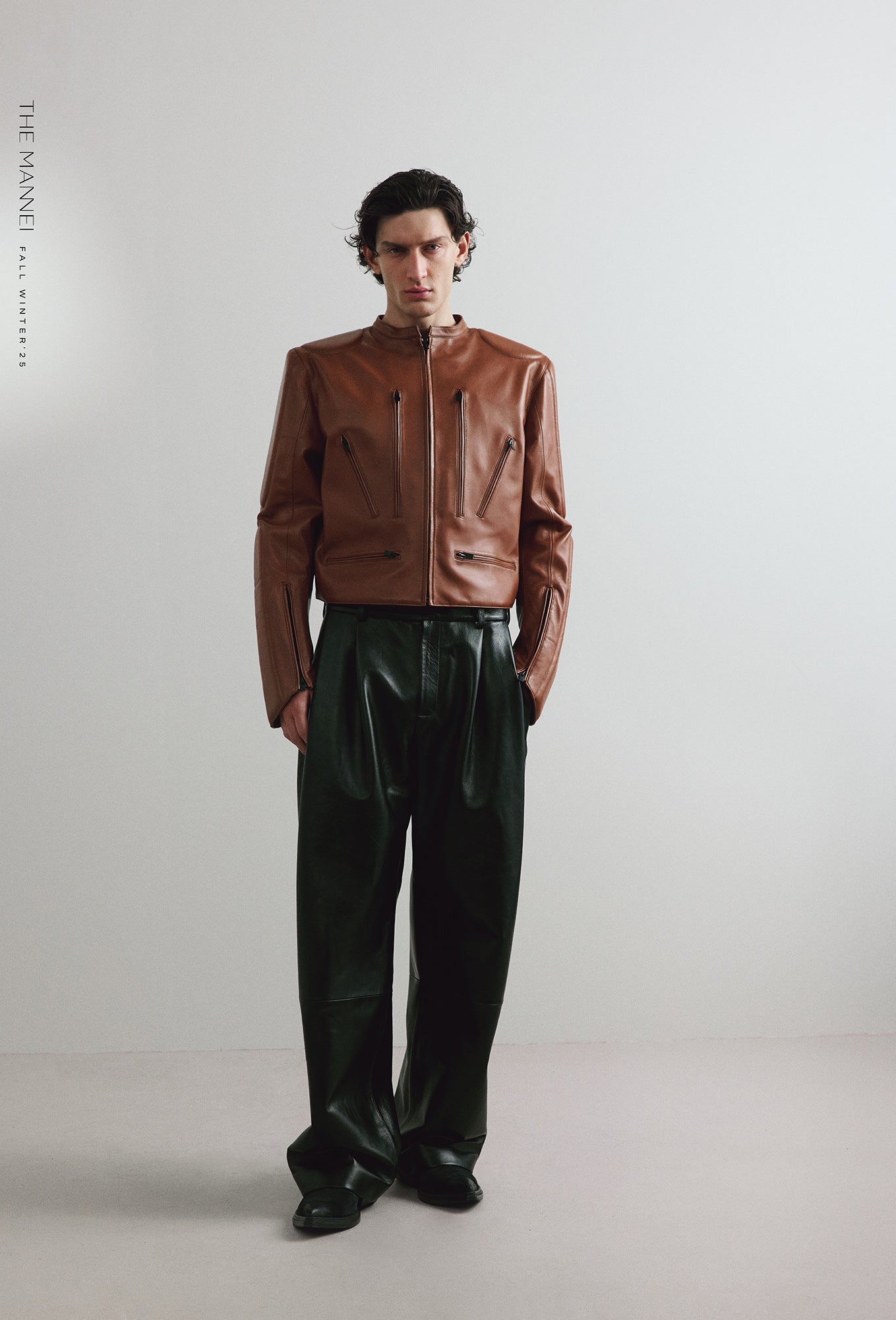 AW25203