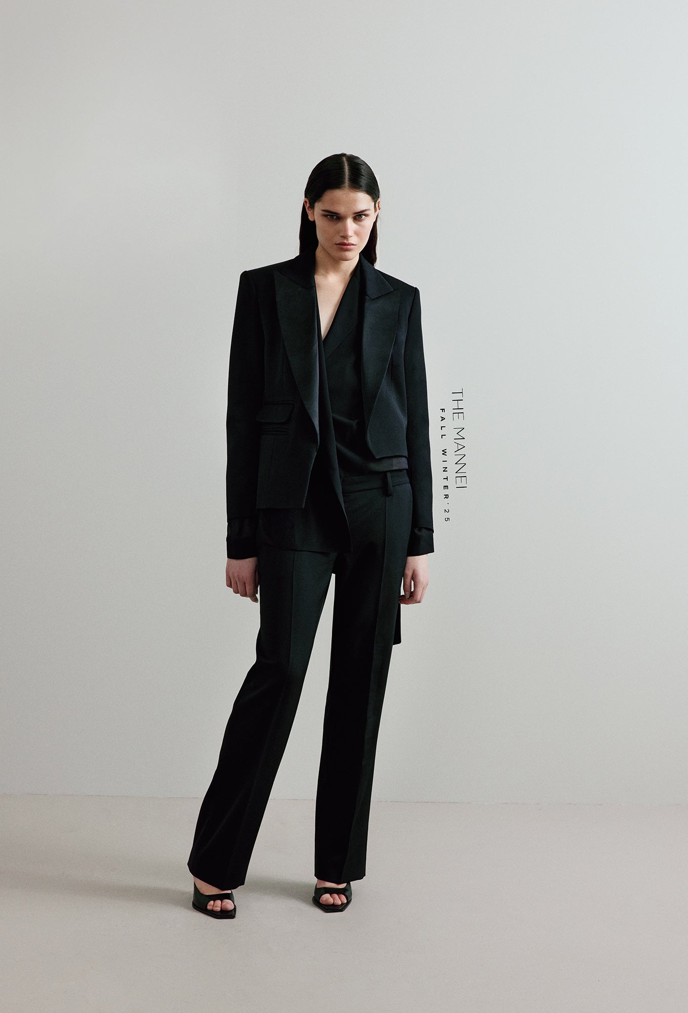 AW25096